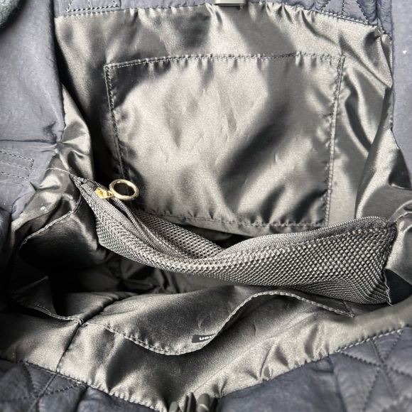 Lululemon On My Level Bag 2.0 BLK/GOLD - Picture 4 of 5